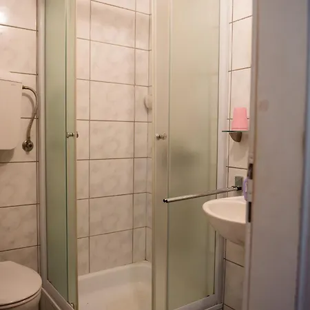 Pervan Hotel 3*