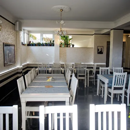 ホテル Pervan Međugorje